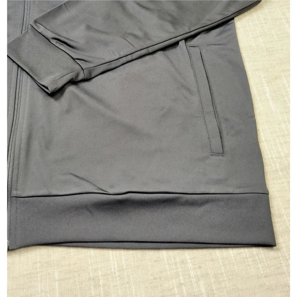 Adidas clothing - Gray Black 4