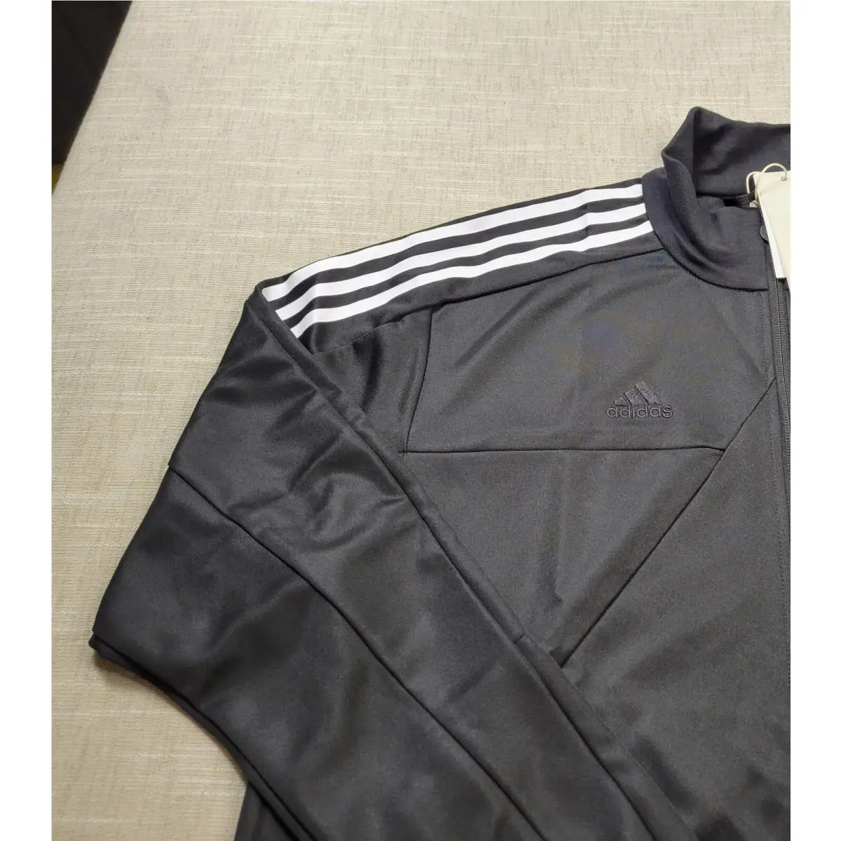 Adidas clothing - Black White 2