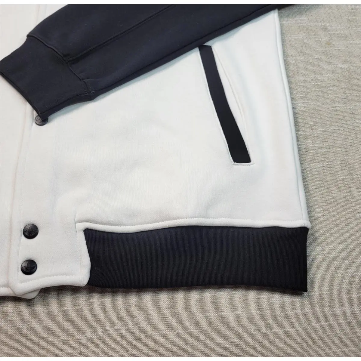 Adidas clothing - White Black Red 8