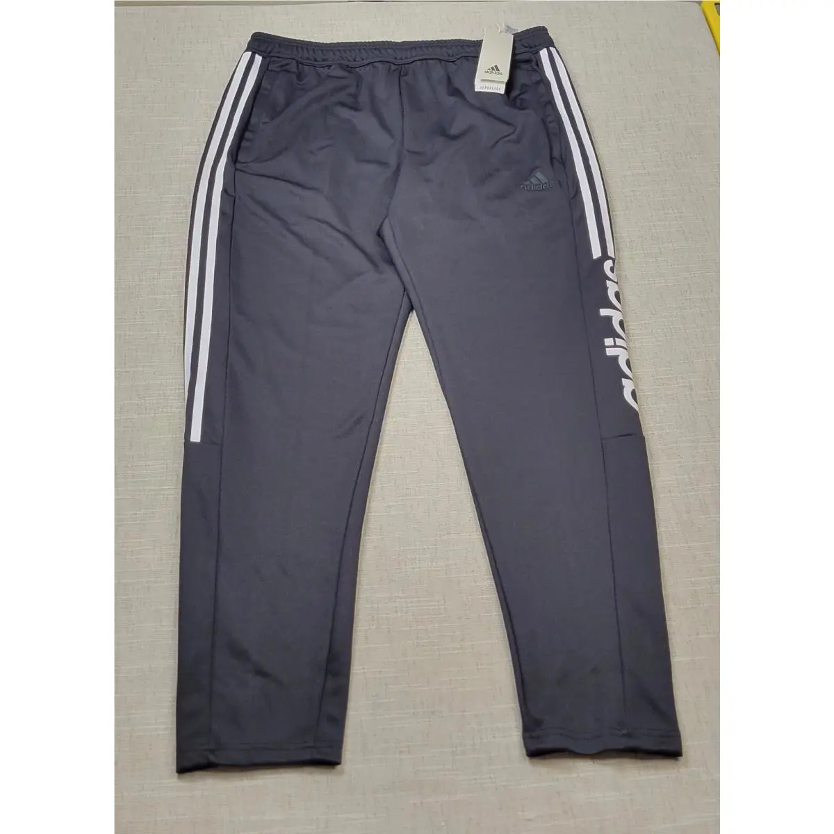Adidas clothing - Black White 1