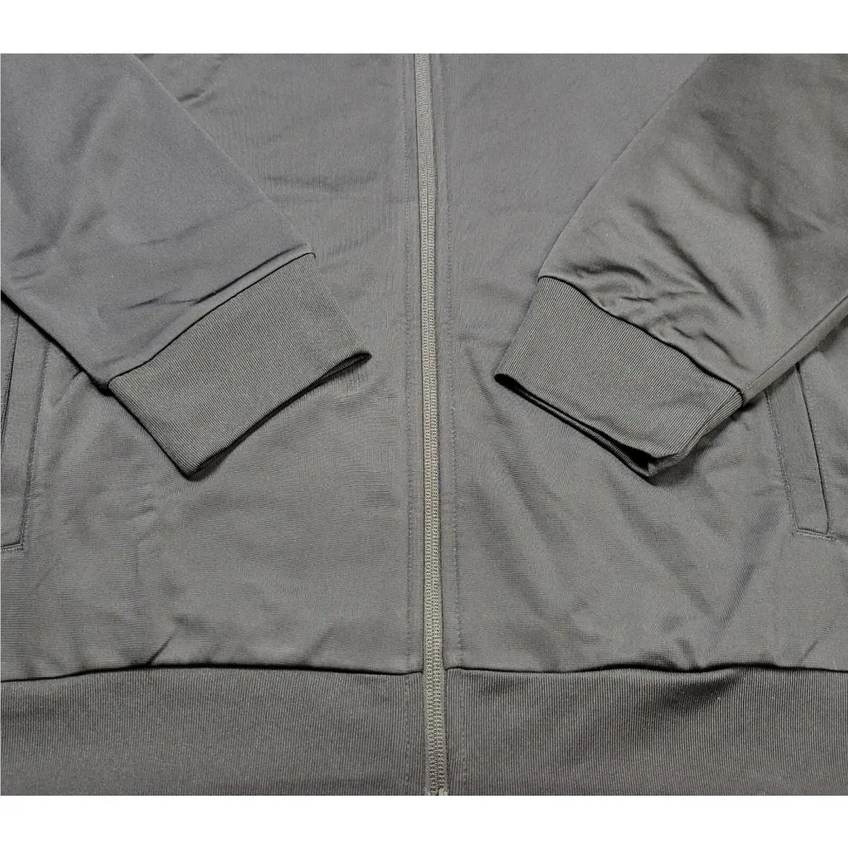 Adidas clothing - Black Green Brown 8