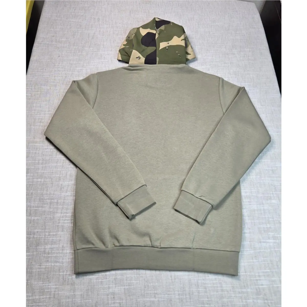 Adidas clothing - HE7179 - HE7179 - Green Brown 0