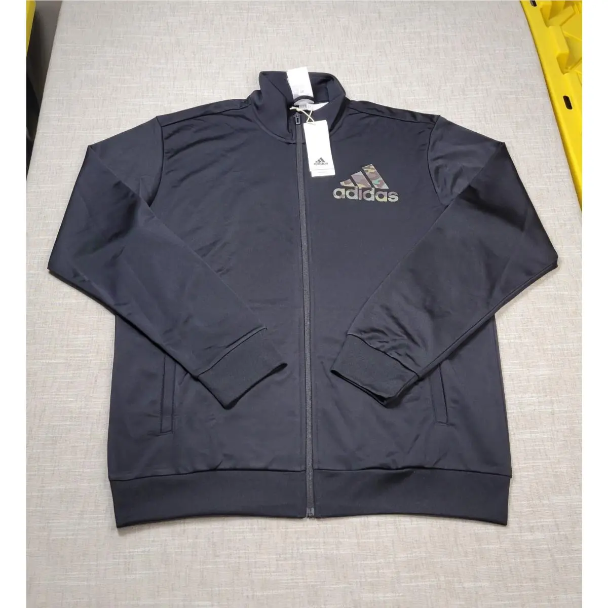 Adidas clothing - Black Green Brown 0