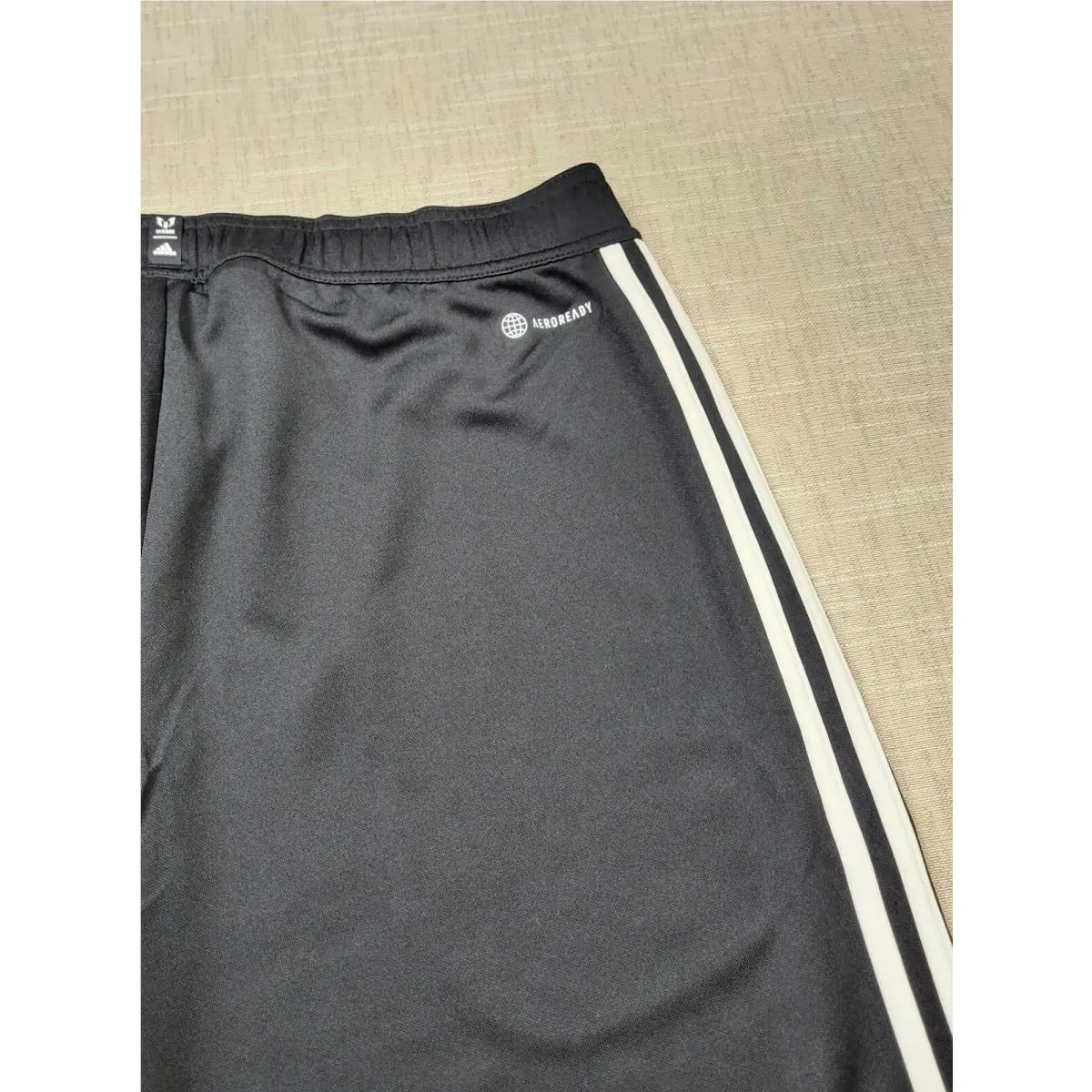 Adidas clothing - Black Red White 8