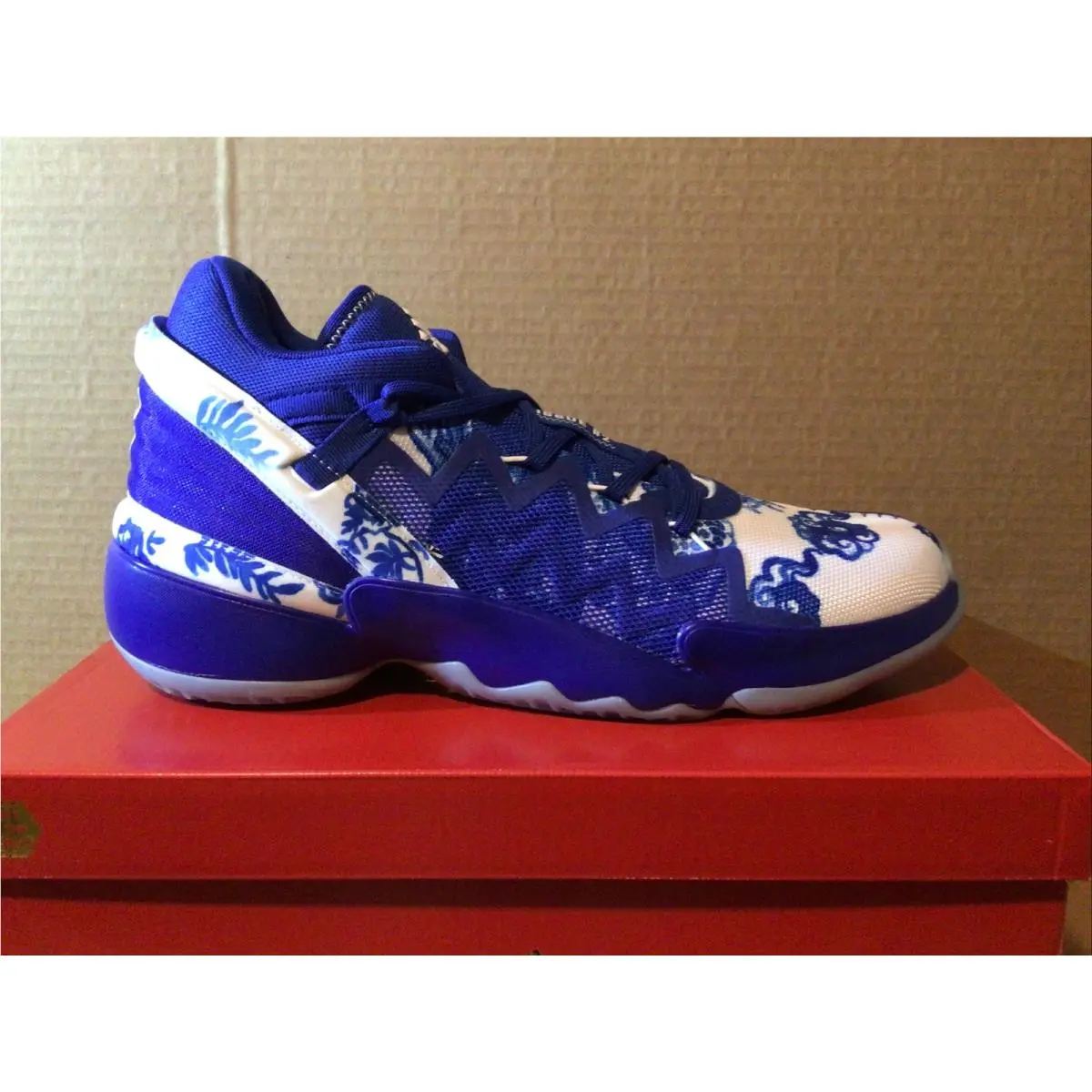 Adidas D.o.n Issue Gca ‘gift to The World’ Blue/white Size 17 Mens
