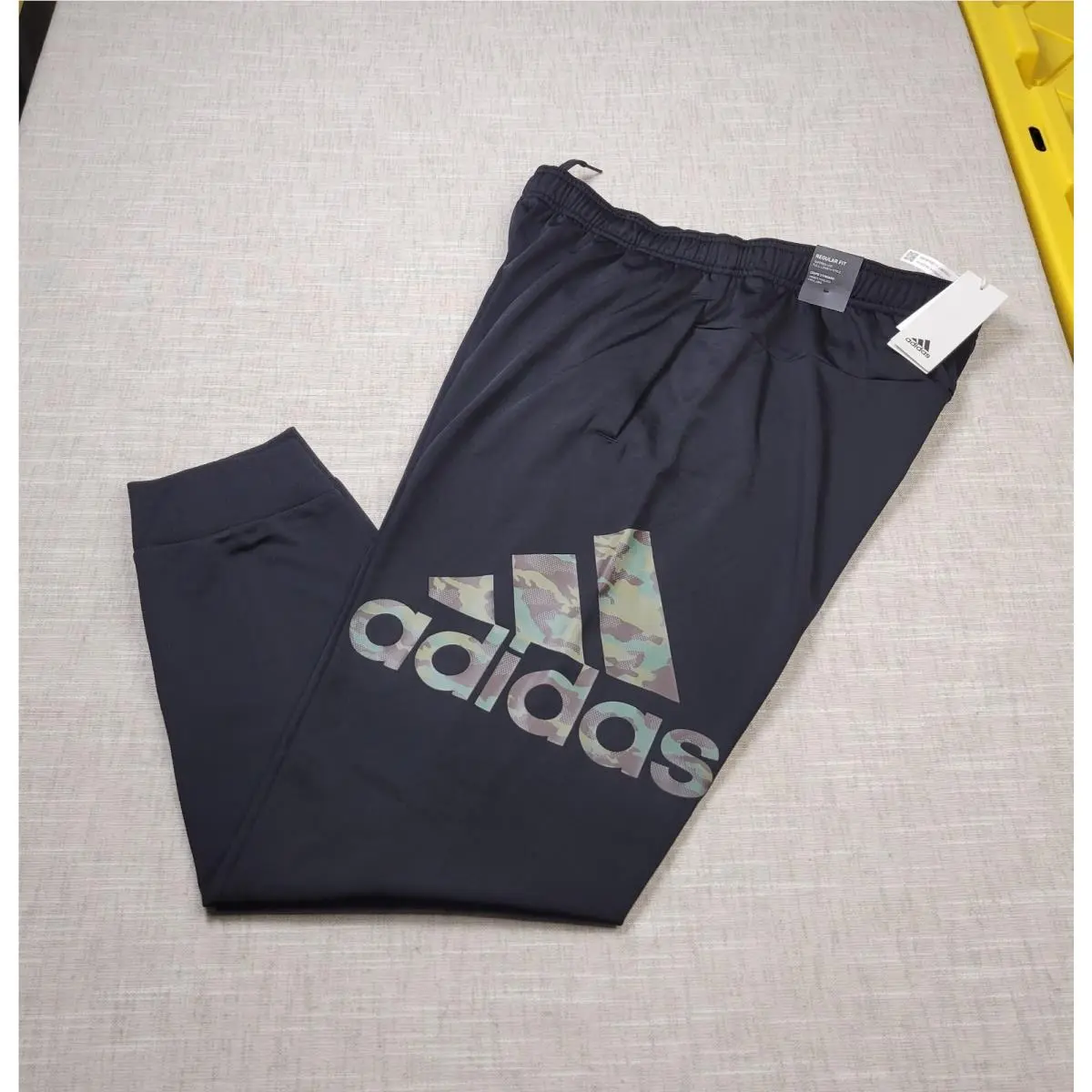 Adidas clothing - Black Green Brown 9