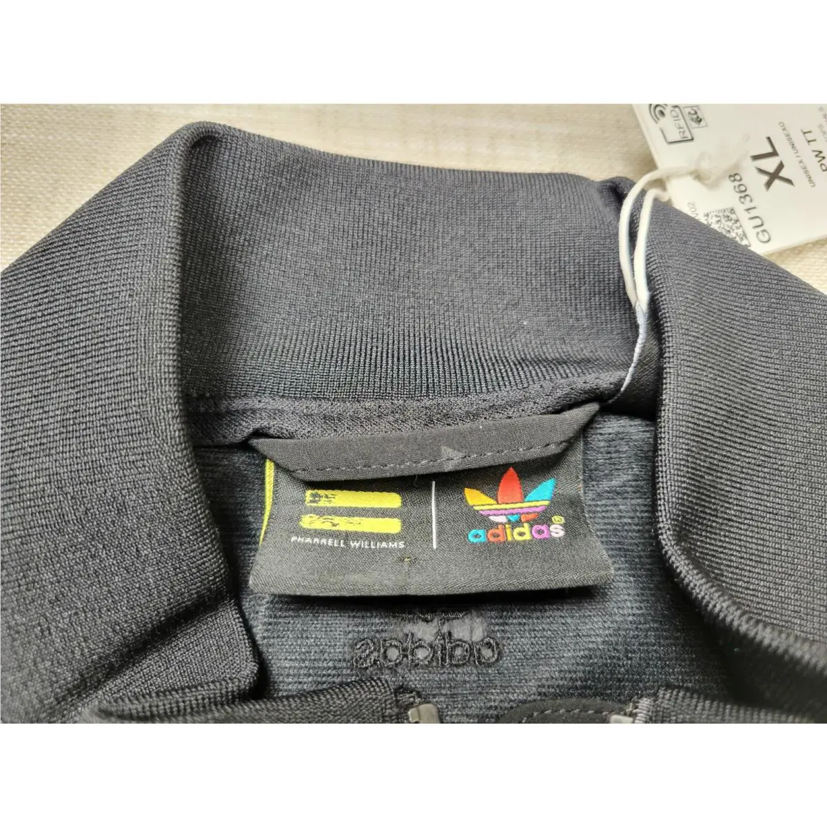 Adidas clothing - Adidas X Pharrell Williams Hu - GU1368 - Black 7