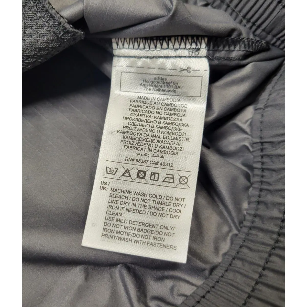 Adidas clothing - Black Charcoal White 17