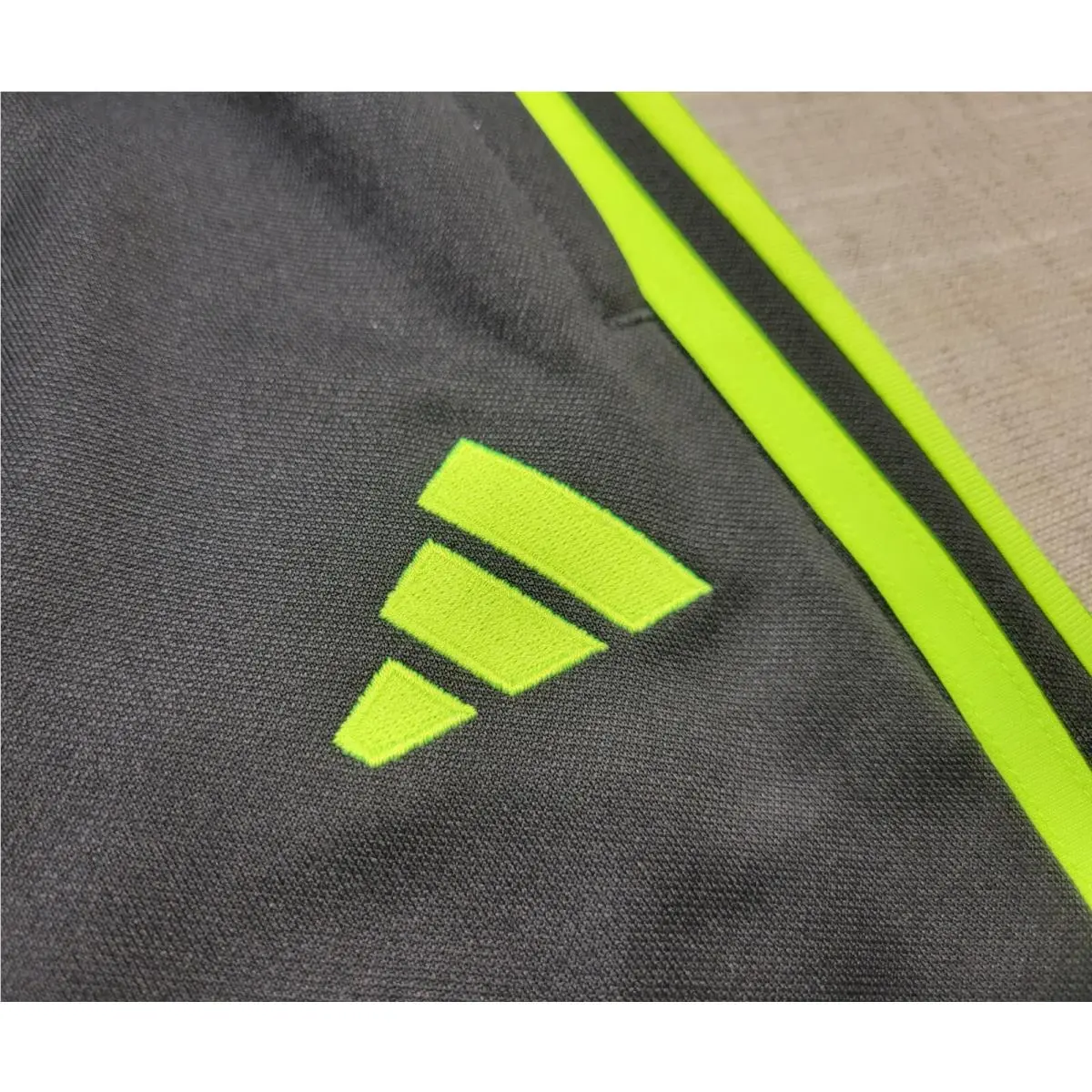 Adidas clothing - Black Green Silver 8