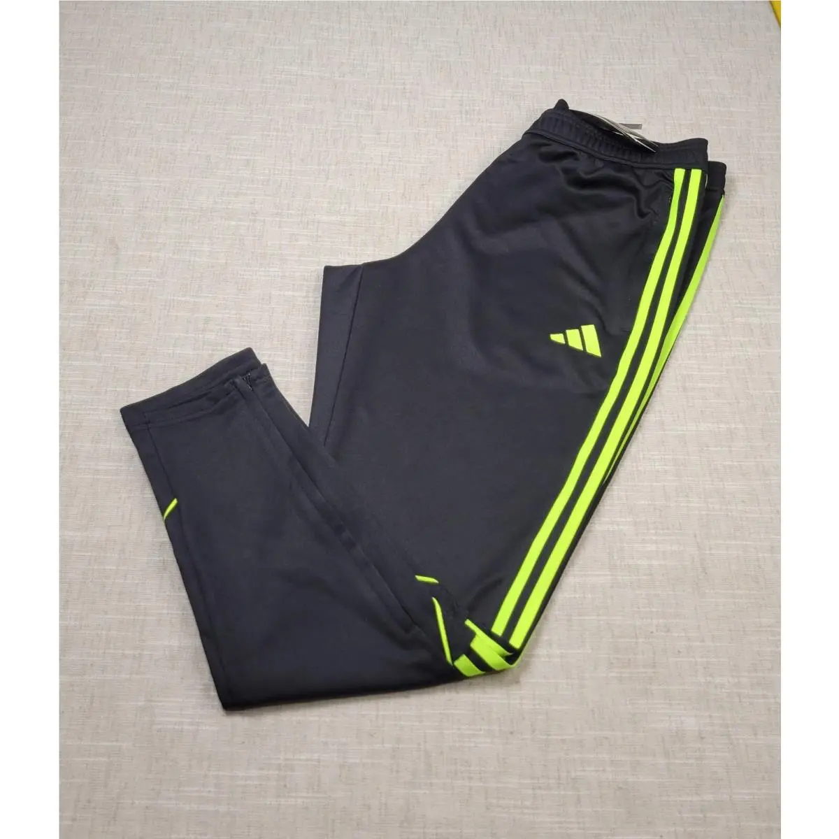 Adidas clothing - Black Green Silver 6