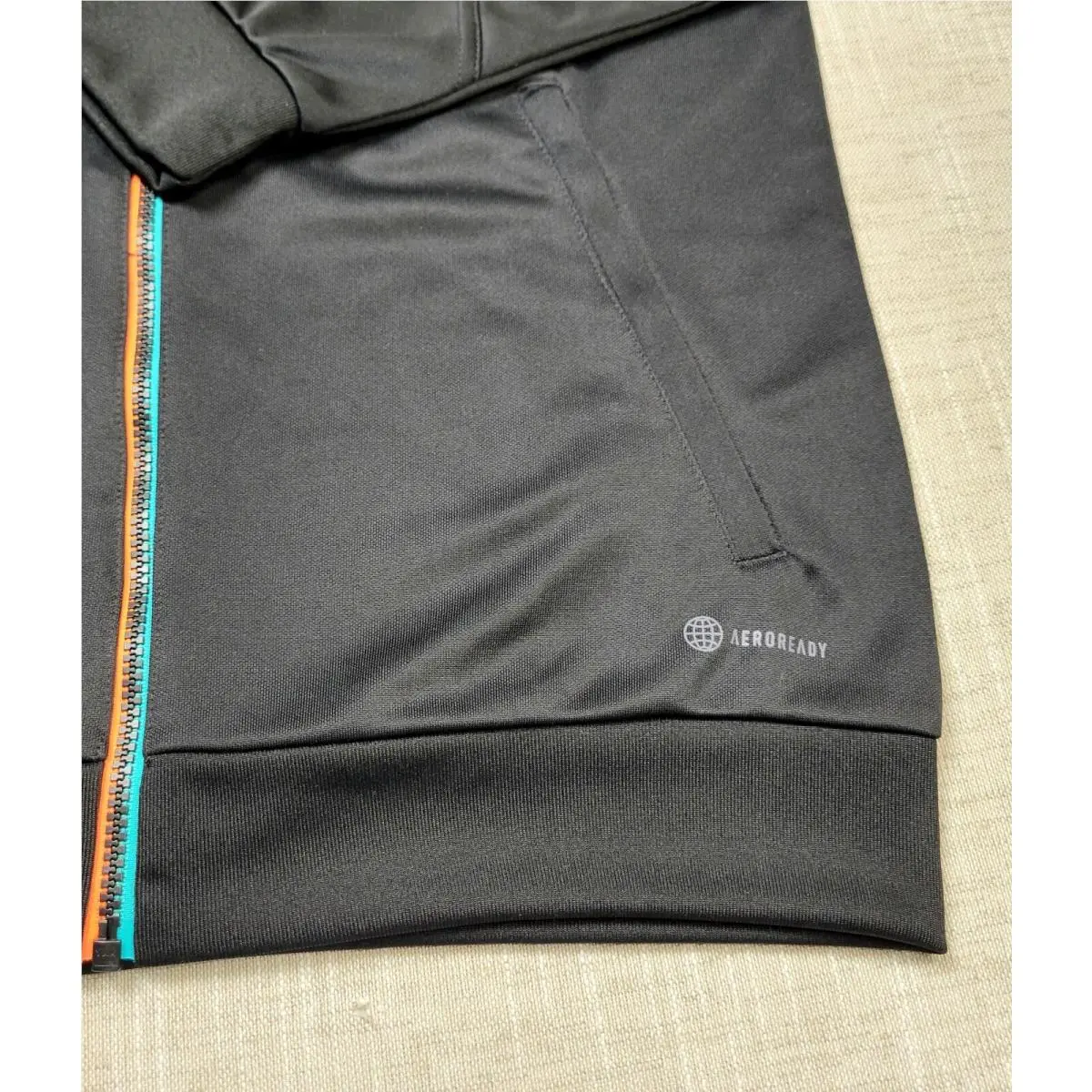Adidas clothing - Black Silver 5