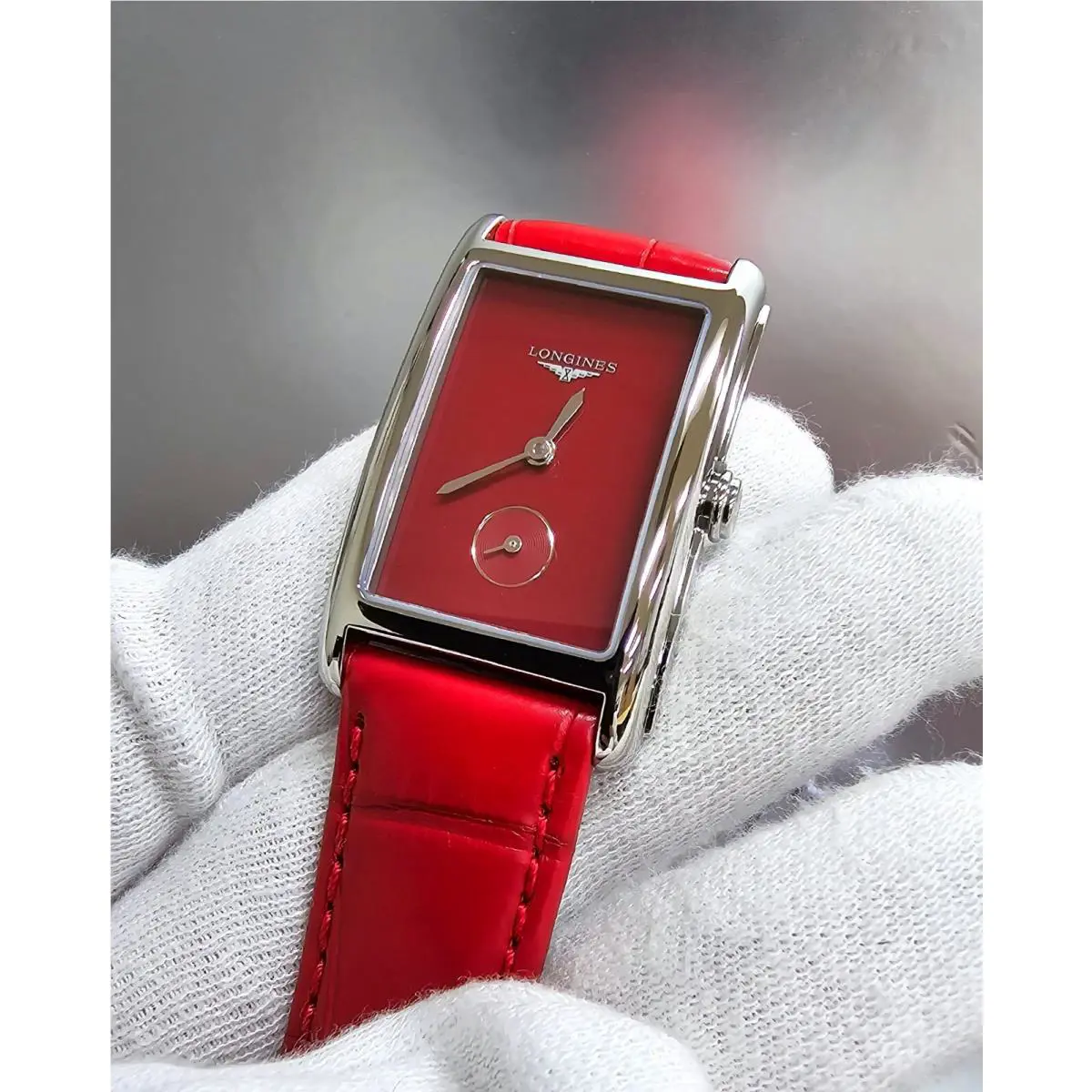 Longines Dolcevita 23.3 x 37 mm Leather Women`s Watch L55124912 / L5.512.4.91.2 - Dial: Red, Band: Red, Bezel: Silver