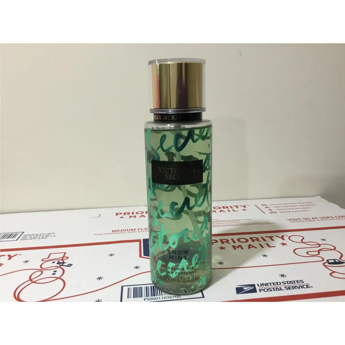 Victoria`s Secret Snow Mint Fragrance Body Mist Spray