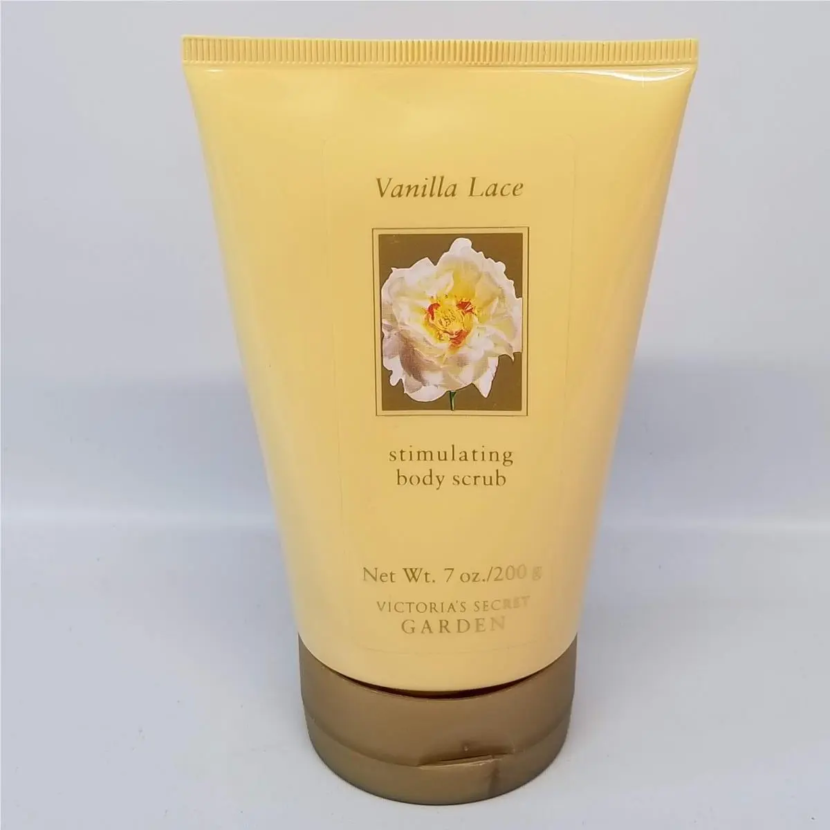 Victoria’s Secret Garden Vanilla Lace Stimulating Body Scrub 7 oz