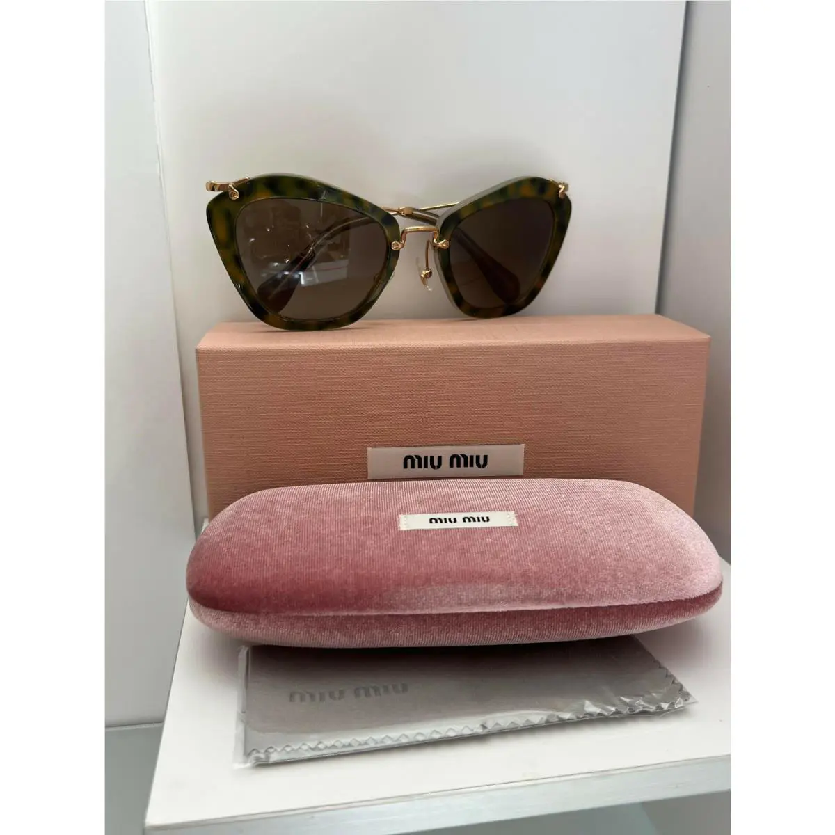 Miu Miu SMU10N Cat Eye Green Sunglasses 56MM 41