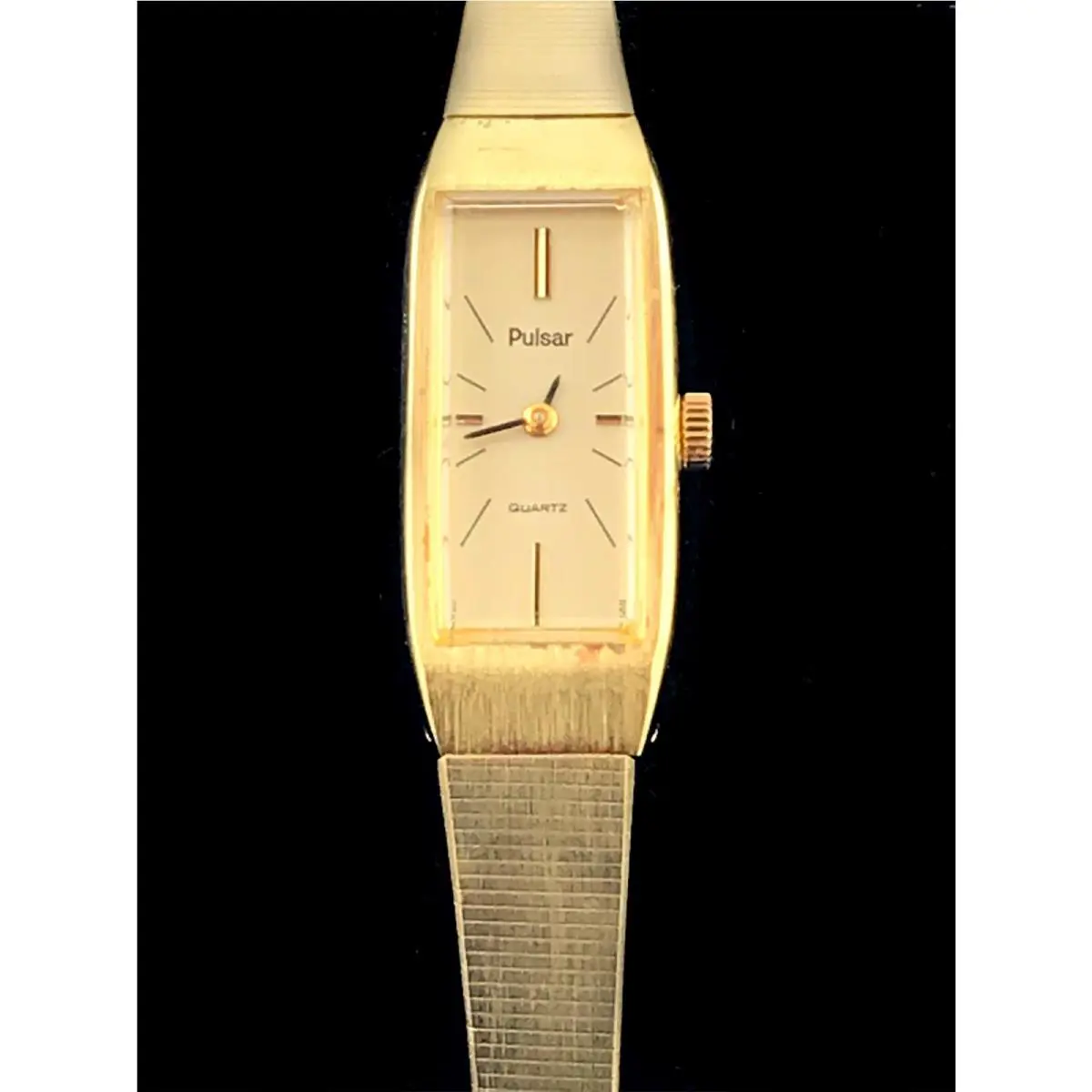 Pulsar y434 5000 Gold Tone Base Metal Bezel Stainless Steel Quartz Watch Vintage
