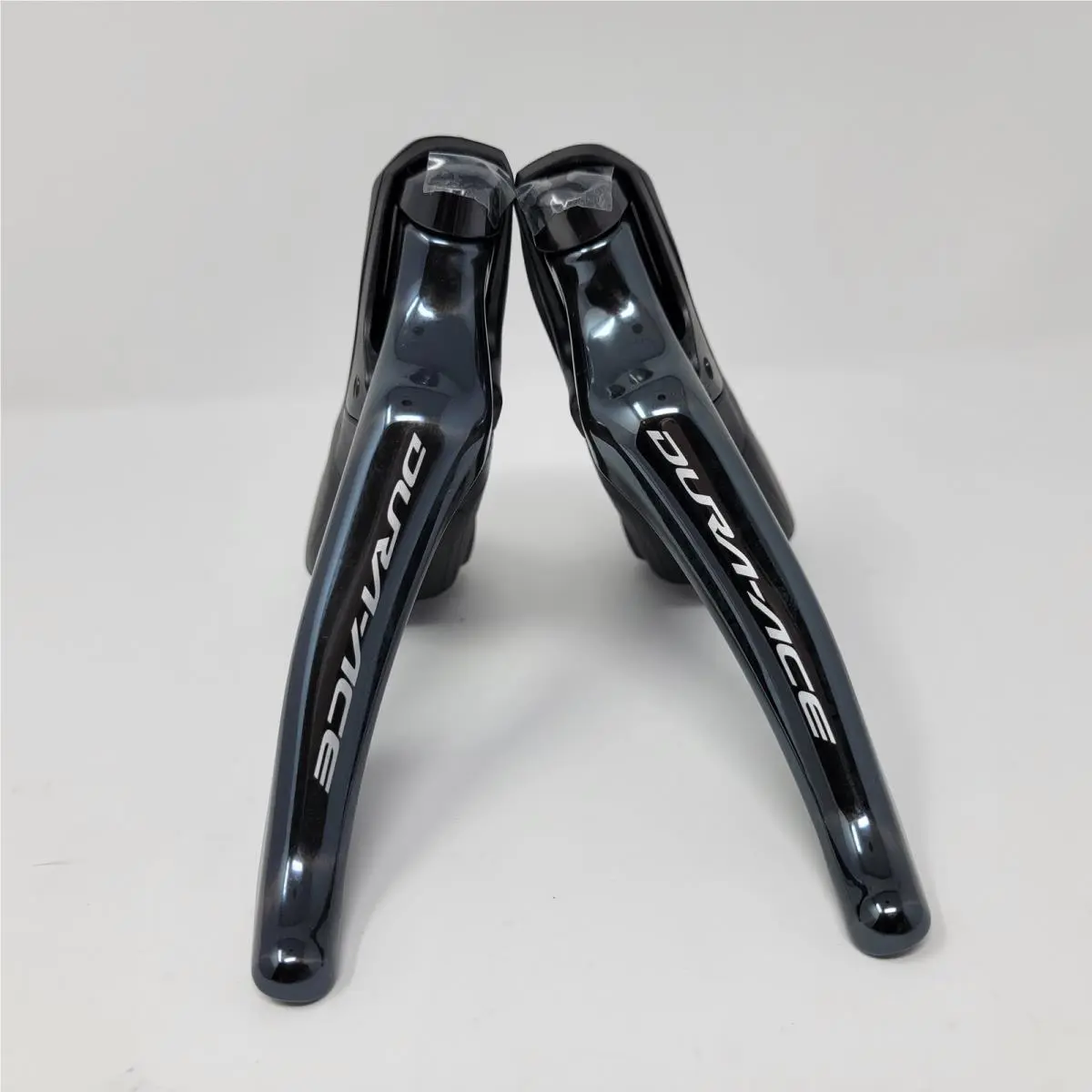 Shimano  - ST-R9100 - ST-R9100 - Black (UPC: 689228321427) 0