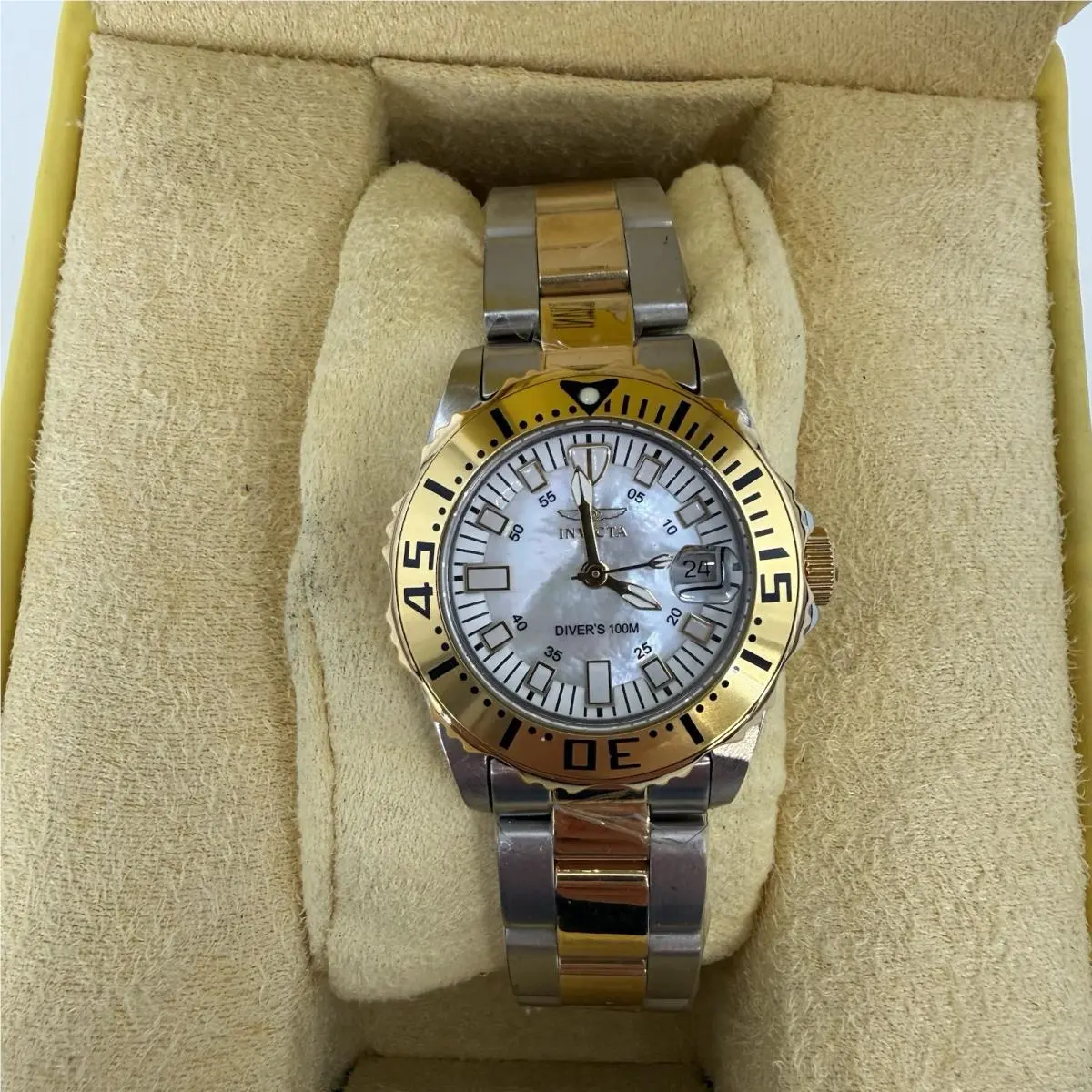 Invicta Women`s 6895 Pro Diver Quartz 30mm Two-tone Stainless Steel Watch - Dial: White, Band: Silver, Bezel: Silver