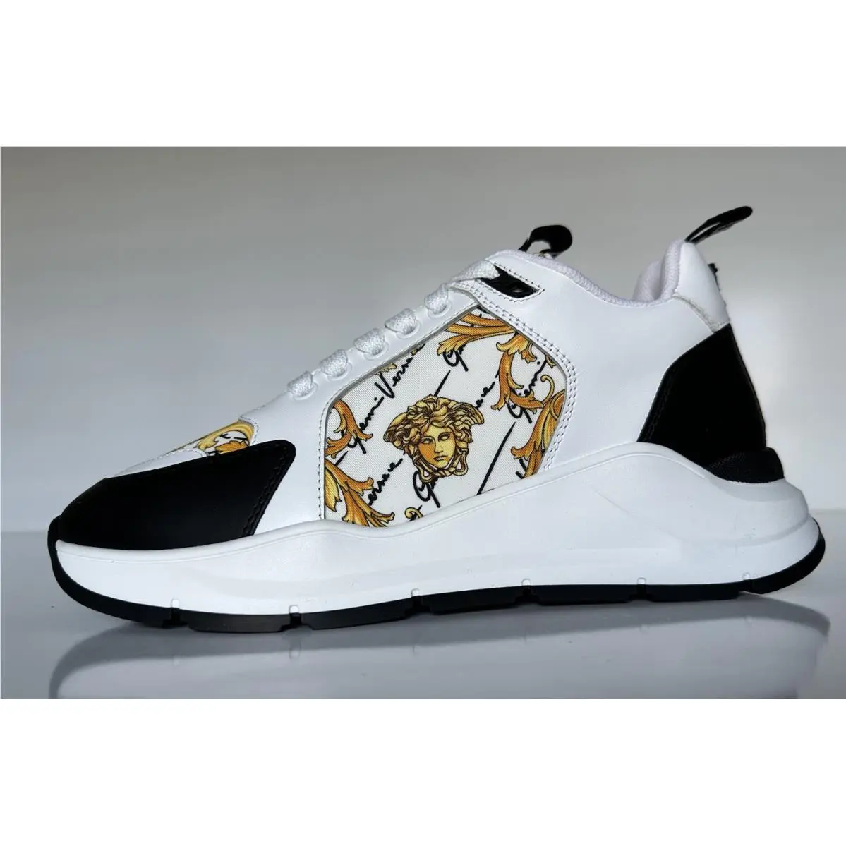 Versace Baroque Print White Sneakers Size 6 US 39 Euro 1002781 Italy