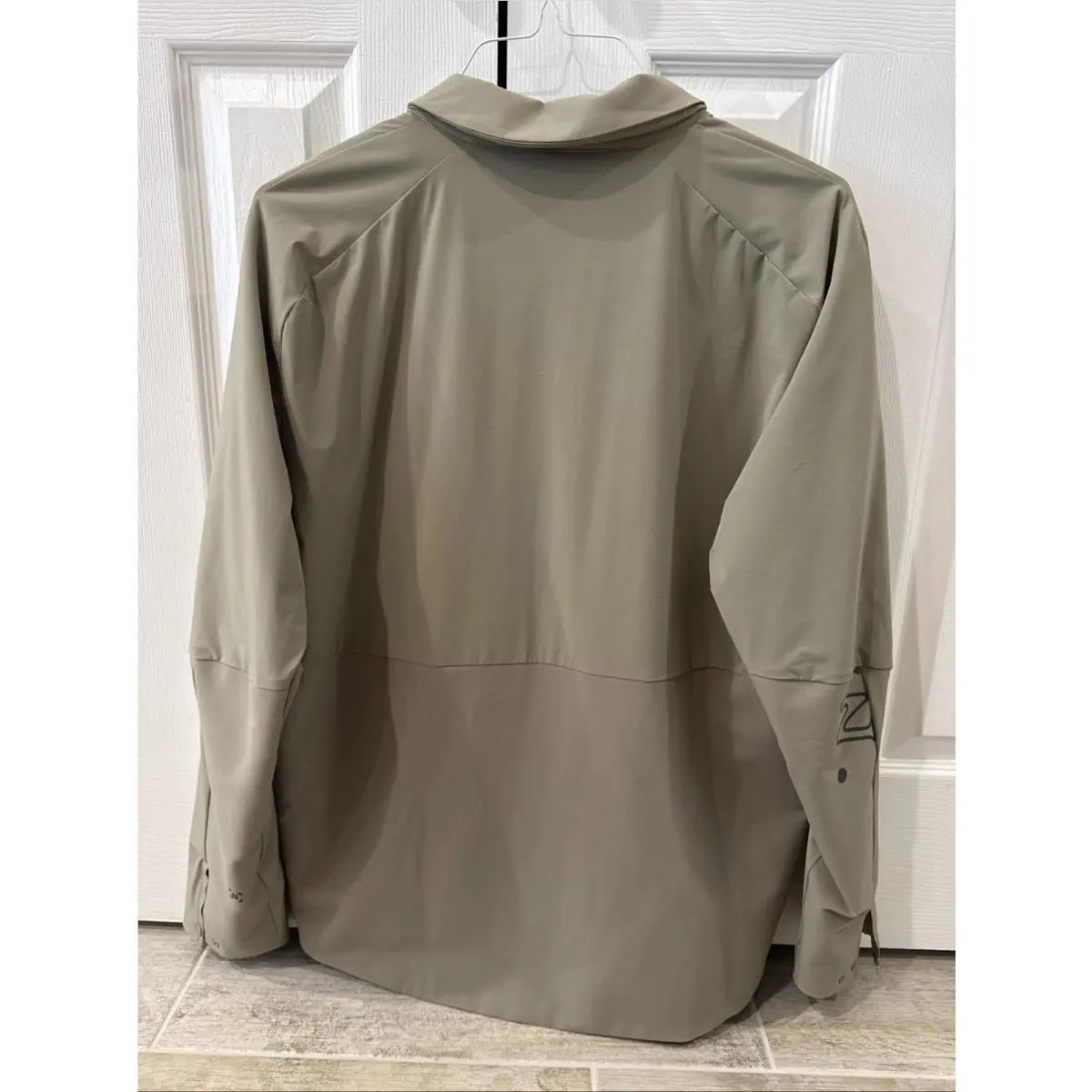 Lululemon clothing - Lululemon Escape And Explore - Escape And Explore - Beige 0