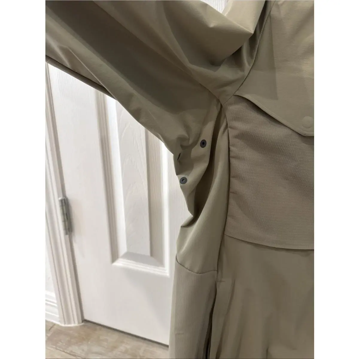 Lululemon clothing - Lululemon Escape And Explore - Escape And Explore - Beige 1