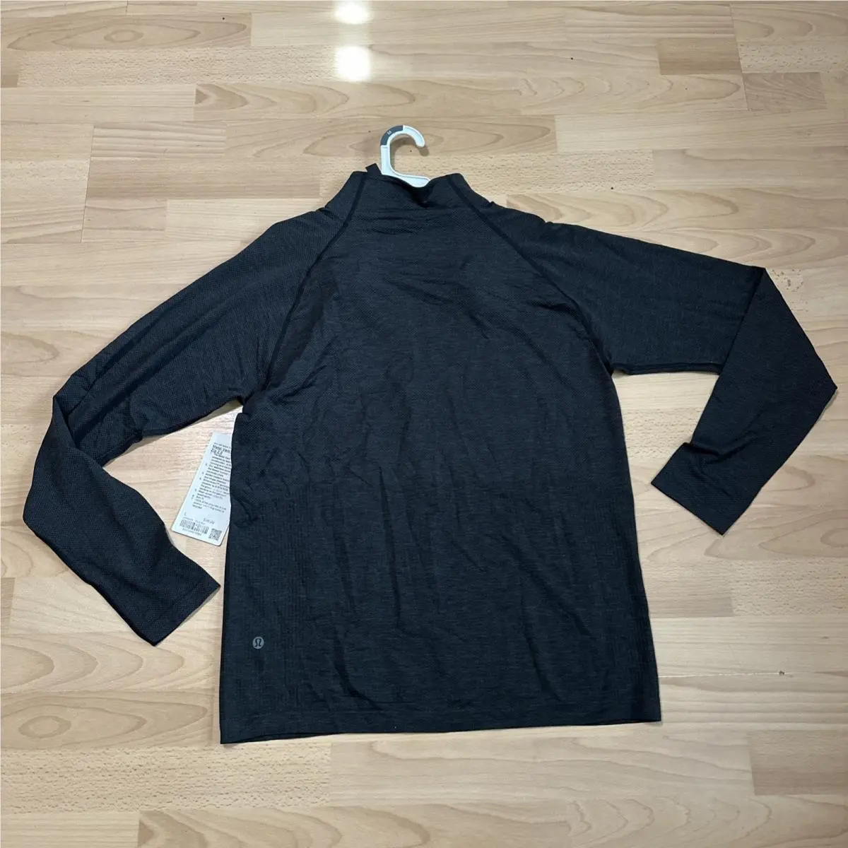 Lululemon clothing - Lululemon Metal Vent Tech - Metal Vent Tech - Gray 1
