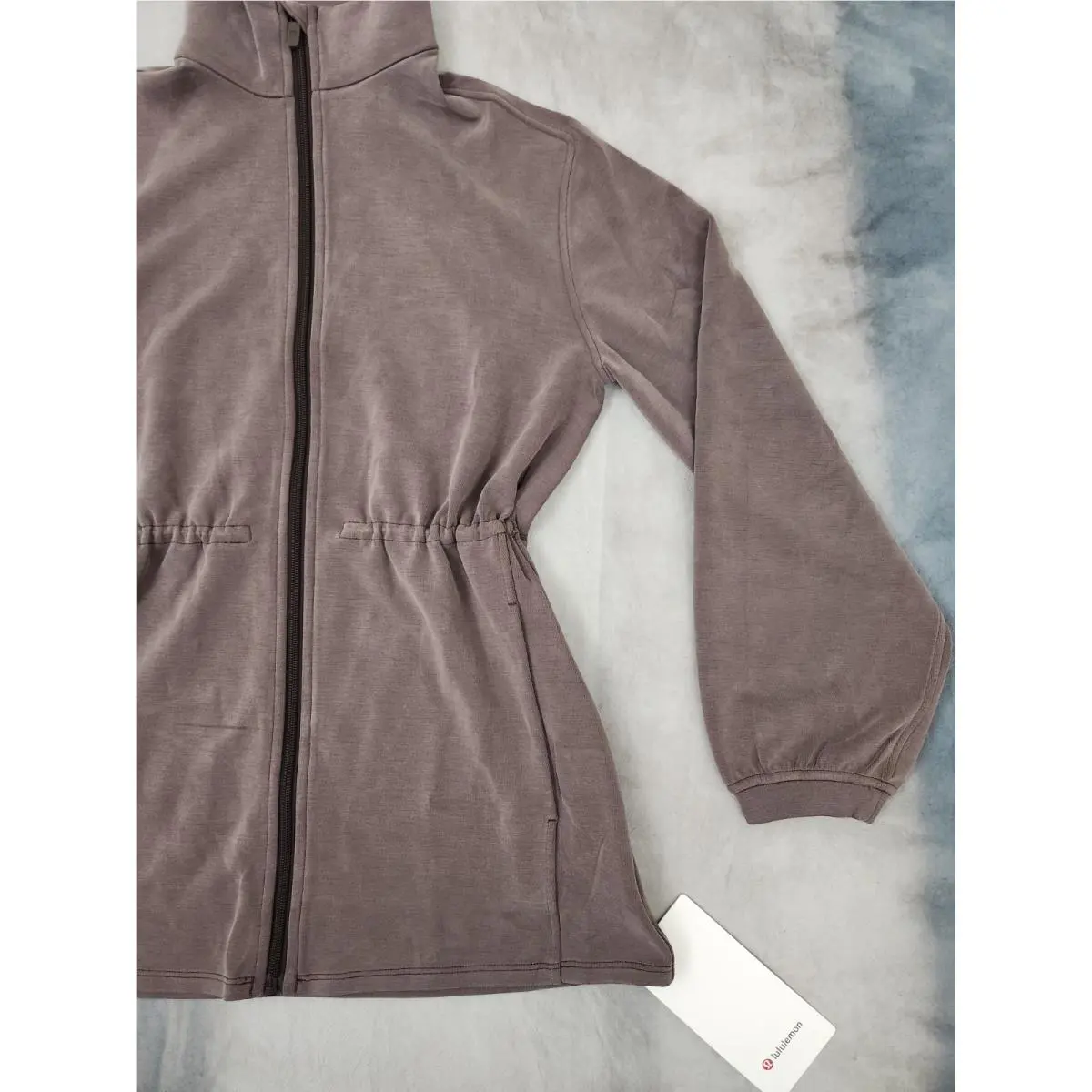 Lululemon clothing - Espresso 2
