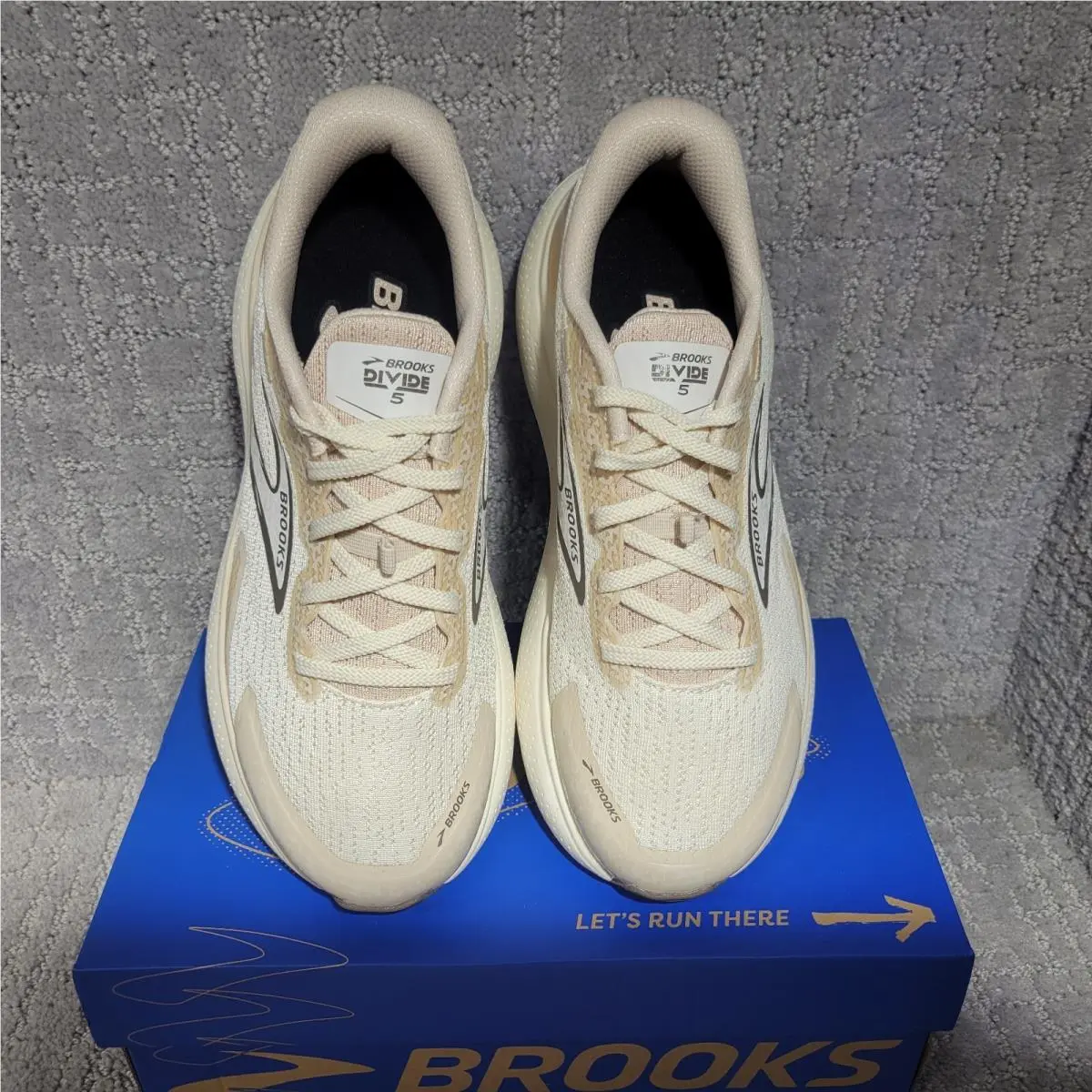 Brooks shoes - Brooks Divide - Divide - 120418-1B-151 - Beige 4