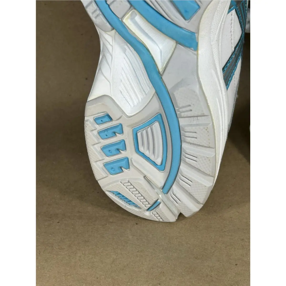 Asics shoes - Asics Gel-Resort - Q053L - White 13