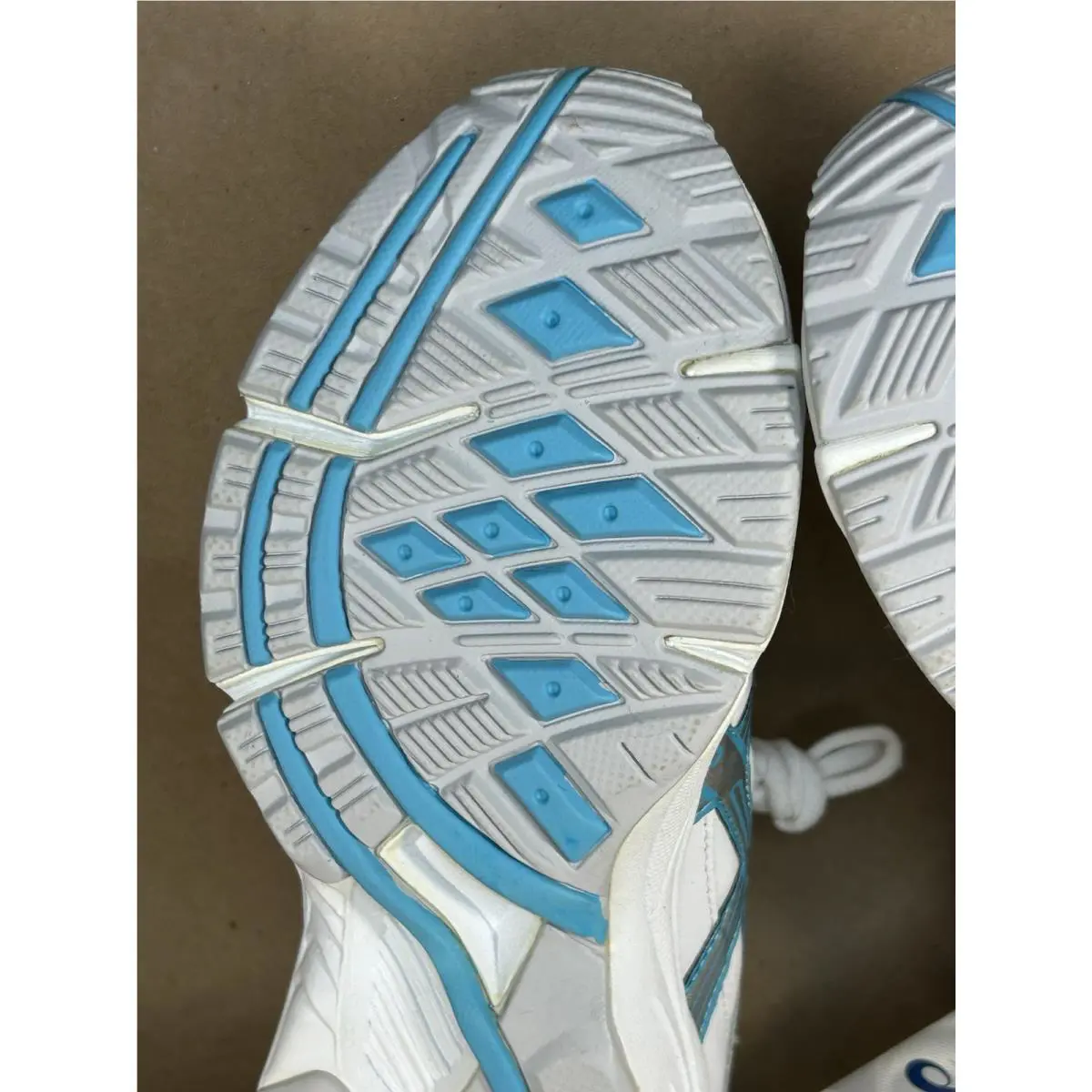 Asics shoes - Asics Gel-Resort - Q053L - White 14