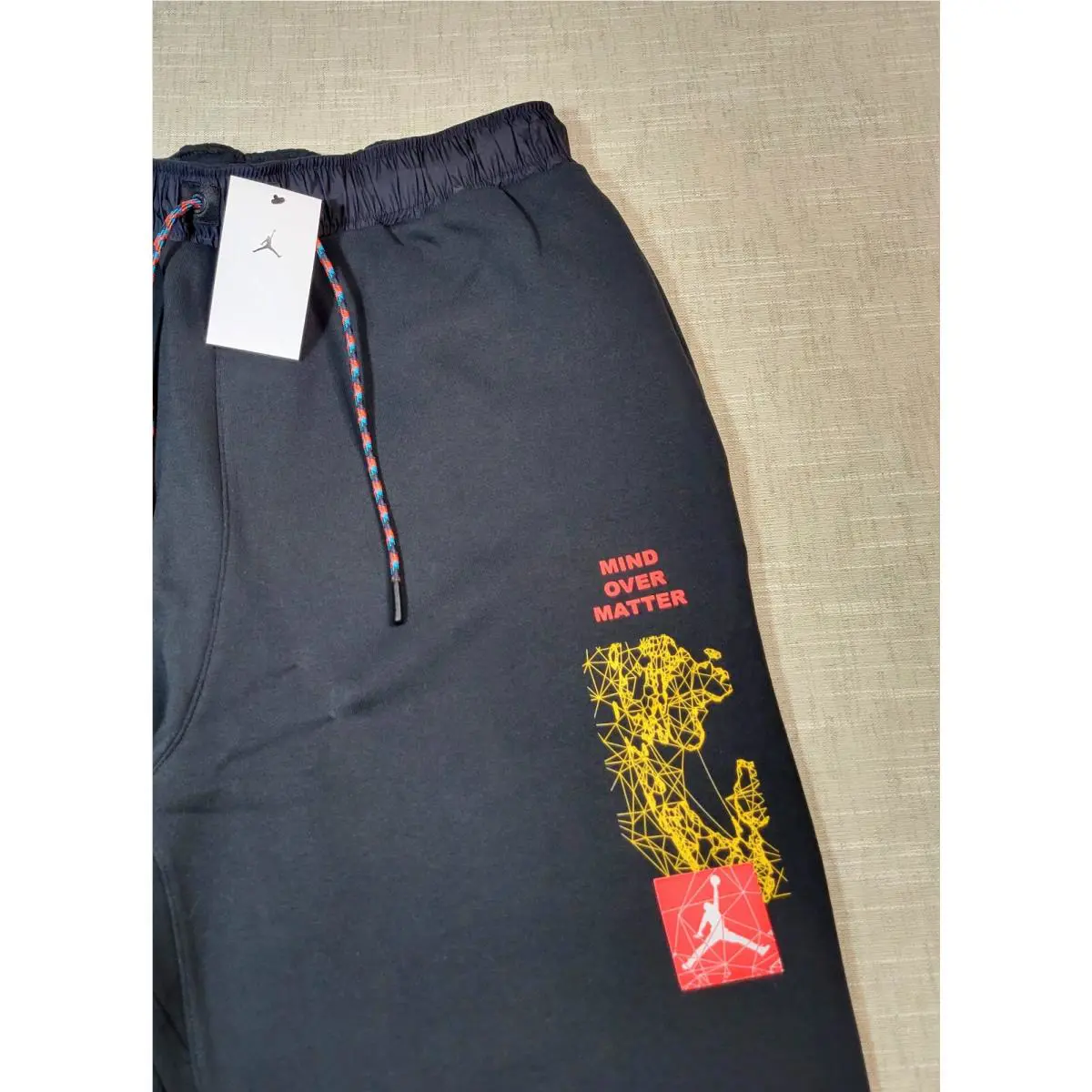 Nike clothing - NIKE Jordan Essentials Mountainside - Essentials Mountainside - DC9720 010 - Black Red 2