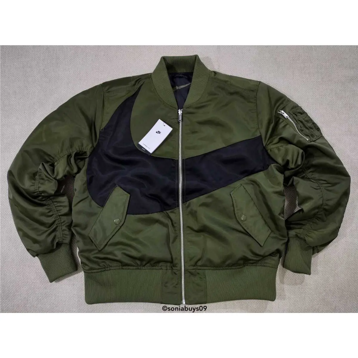 Nike Men`s Sportswear Swoosh Therma-fit Bomber Jacket Green/black DD6055-326 M