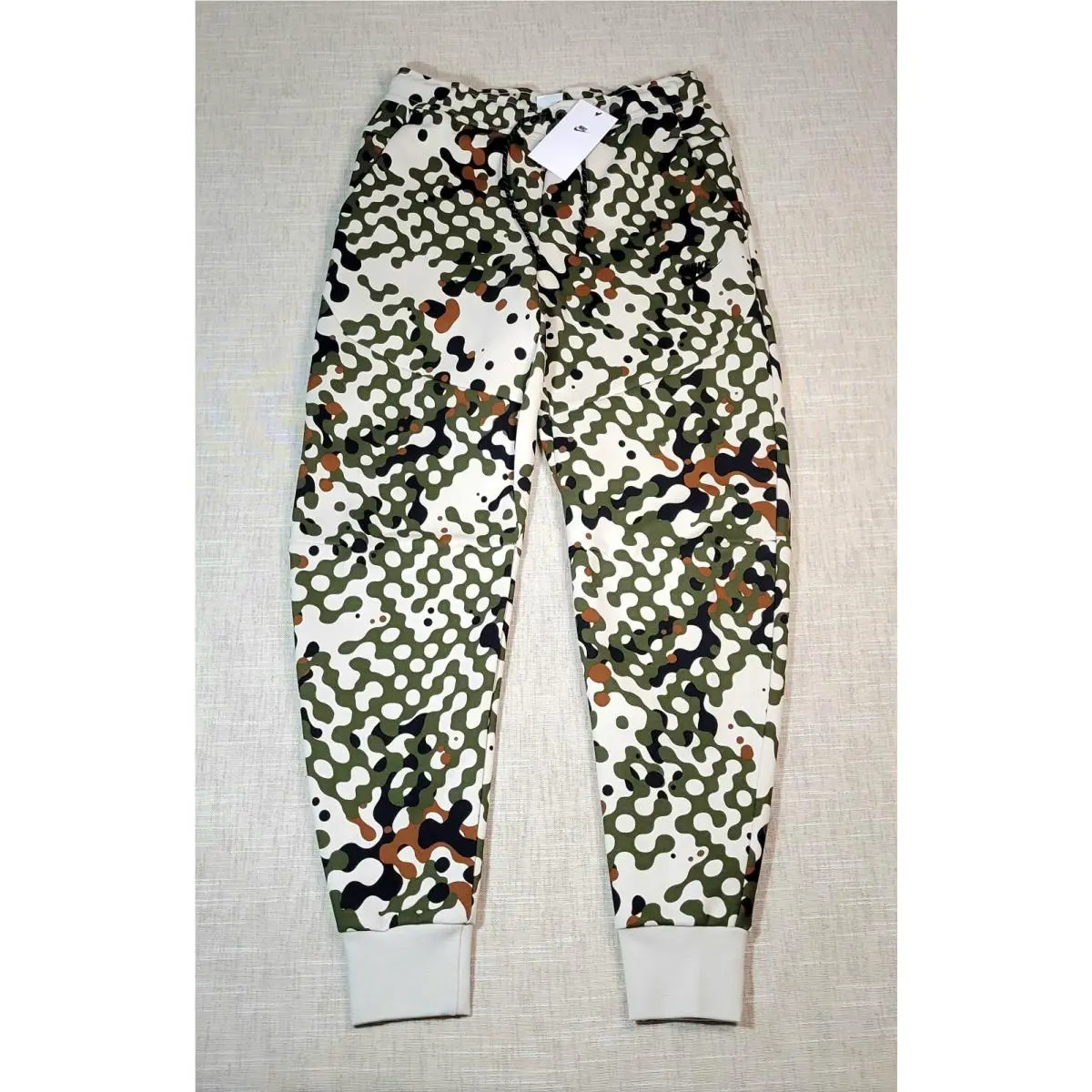 Nike clothing - Nike NSW Tech Fleece - NSW Tech Fleece - DD4692-326 - Green Brown Camouflage 12