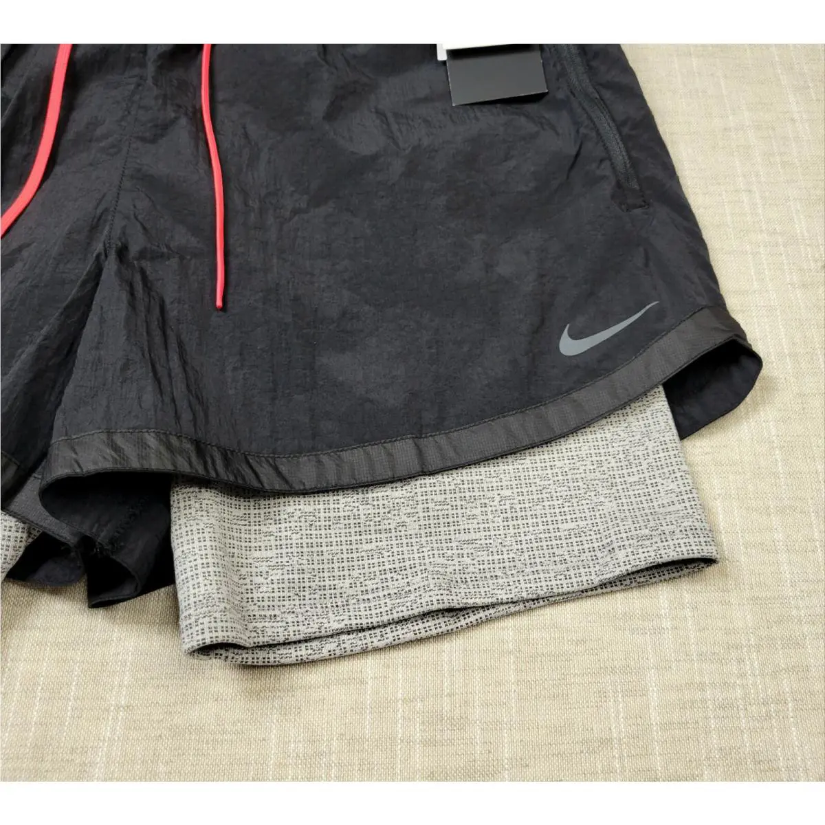 Nike clothing - NIKE Run Division - Run Division - DM4632-010 - Black Gray 20