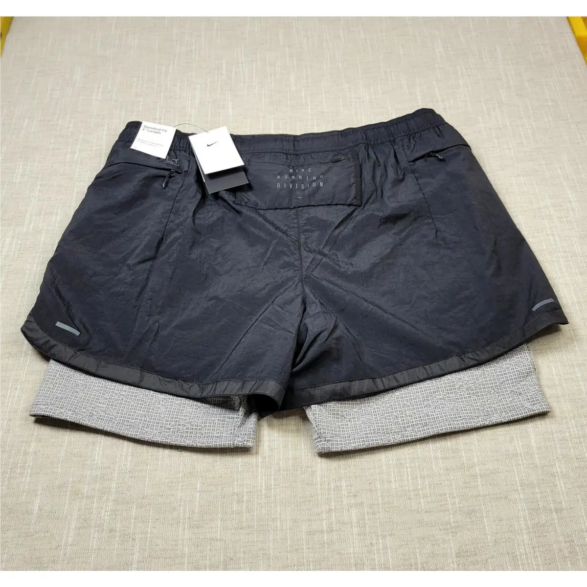 Nike clothing - NIKE Run Division - Run Division - DM4632-010 - Black Gray 0