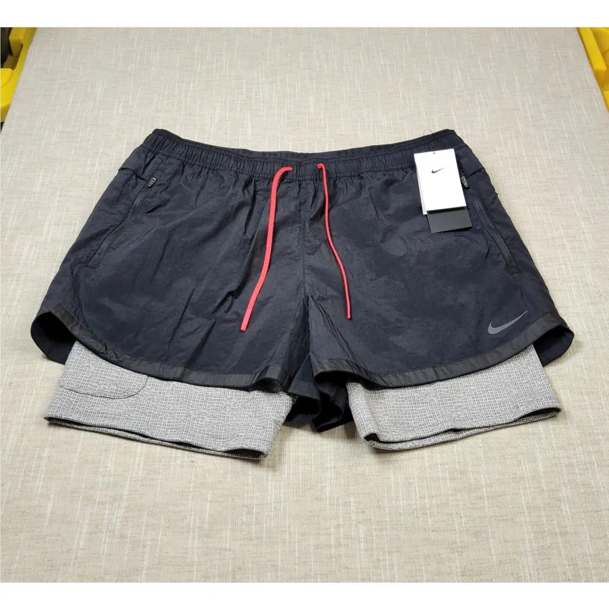 Nike clothing - NIKE Run Division - Run Division - DM4632-010 - Black Gray 15