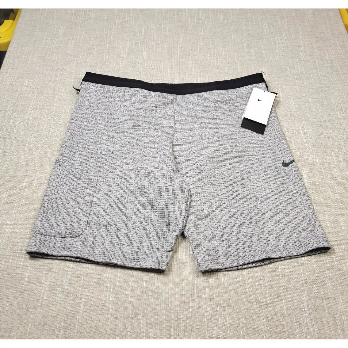 Nike clothing - NIKE Run Division - Run Division - DM4632-010 - Black Gray 18