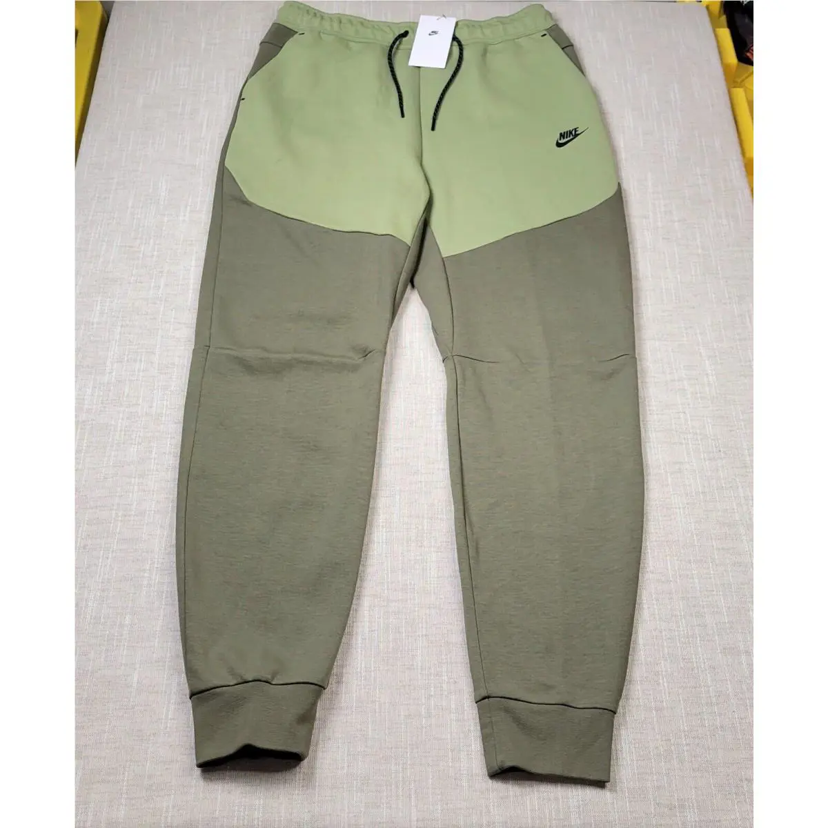 Nike clothing Tech Fleece - Green Black 0