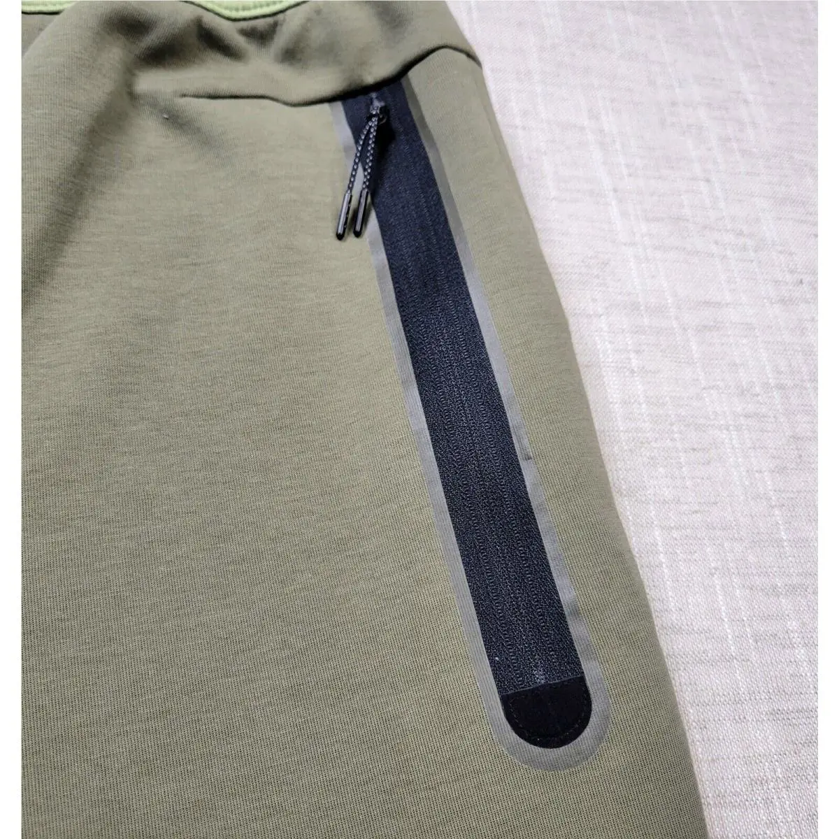 Nike clothing Tech Fleece - Green Black 18