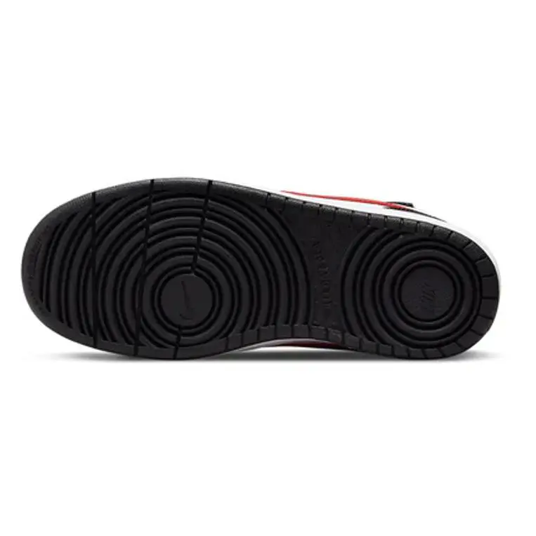 Nike shoes - White/Black/Red 5