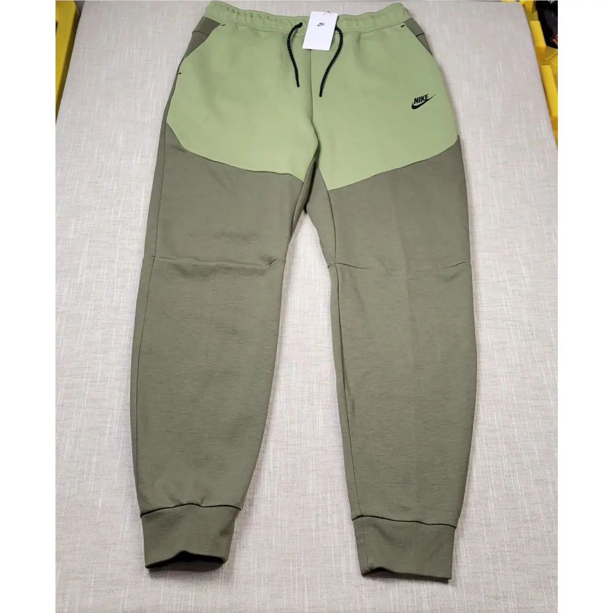 Nike clothing - Nike Tech Fleece - Tech Fleece - CU4495-222 - Green Black 0