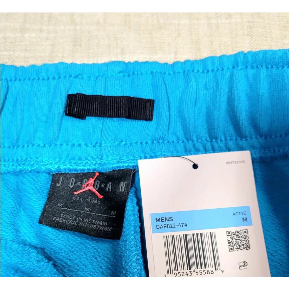 Nike clothing - Jordan Fligth Essentials - Fligth Essentials - Blue White Black 9