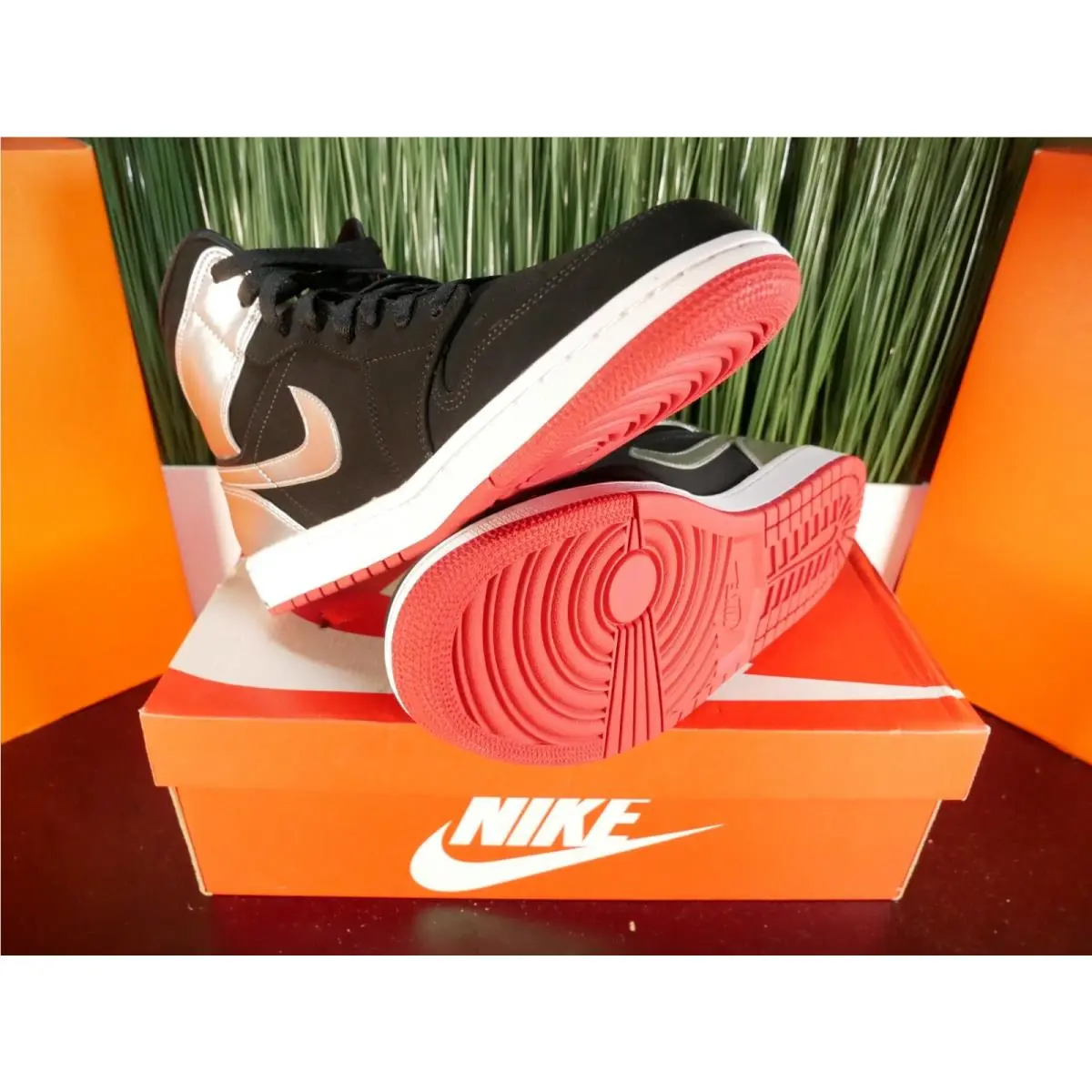 Nike shoes - Air Jordan 1 Mid - Air Mid - 554724 057 - Black 10