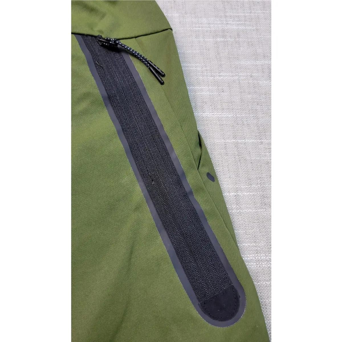 Nike clothing - nike tech - tech - DR9101-326 - Green Black 7