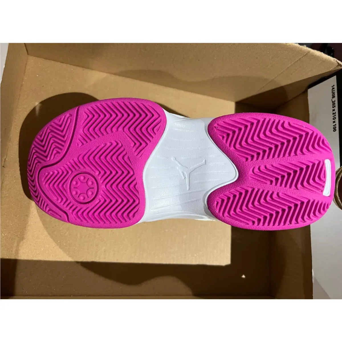 Nike shoes - White/Fire Pink 4