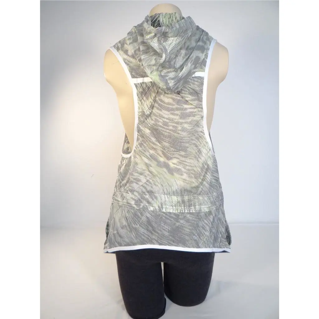 Nike clothing - Volt, Gray, White 5
