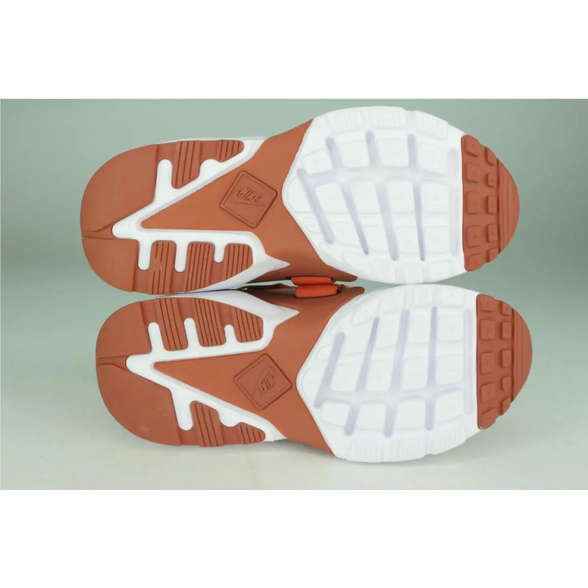 Nike shoes  - HABANERO RED, MARS STONE 5