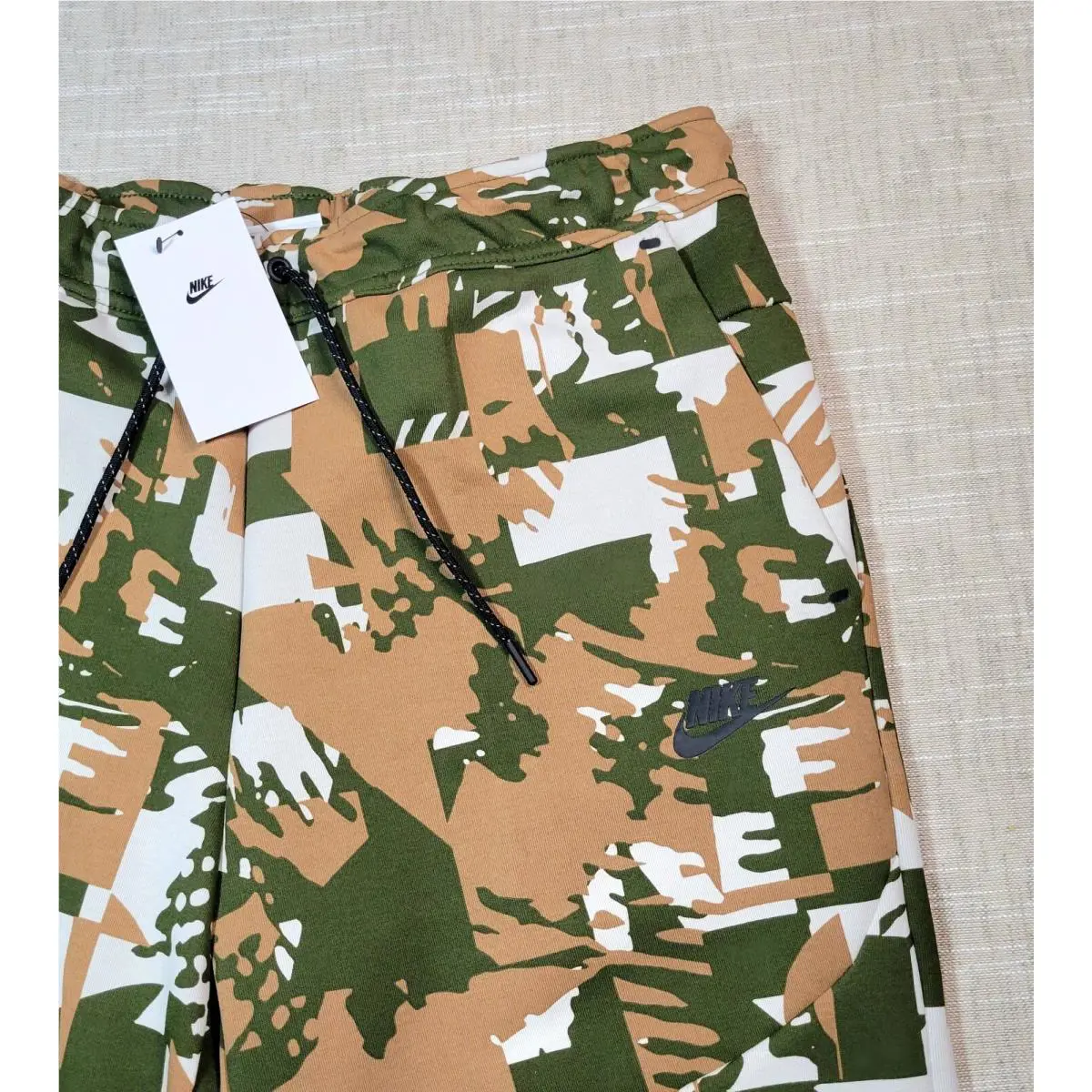 Nike clothing - Nike NSW Tech Fleece - NSW Tech Fleece - DM6472-072 - Green Brown Camouflage 14