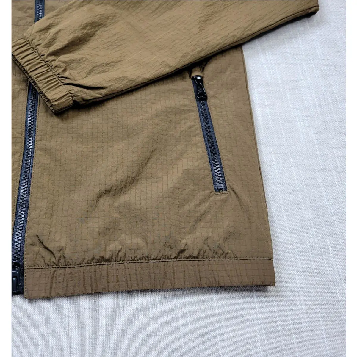 Nike clothing - NIKE Jordan 23 - Brown Black 3