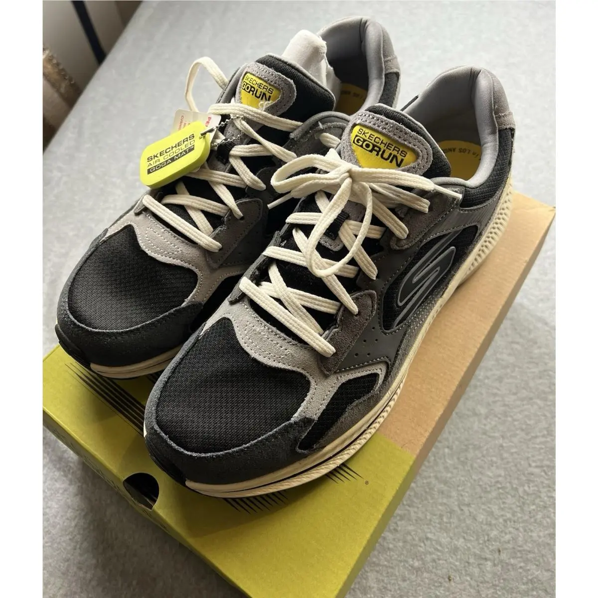 Skechers Go Run Consistent 2.0 Men’s Running Trainers in Charcoal Black Size 12